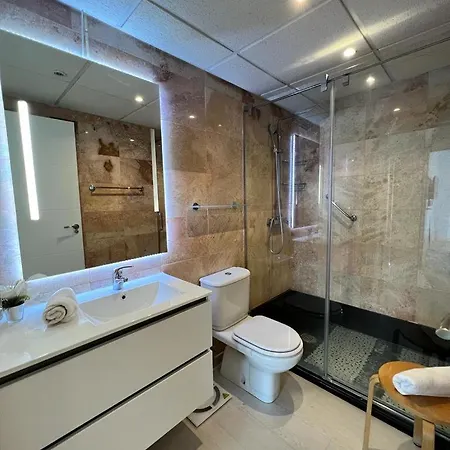 Fuengirola, Dona Sofia Amazing Sea View * فوينخيرولا