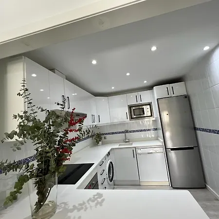 Fuengirola, Dona Sofia Amazing Sea View * فوينخيرولا