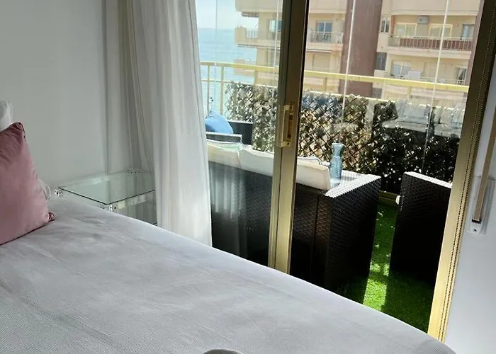 Fuengirola, Dona Sofia Amazing Sea View Apartmán *